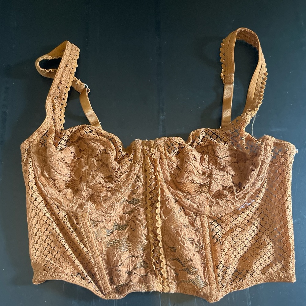 Brown/tan corset
